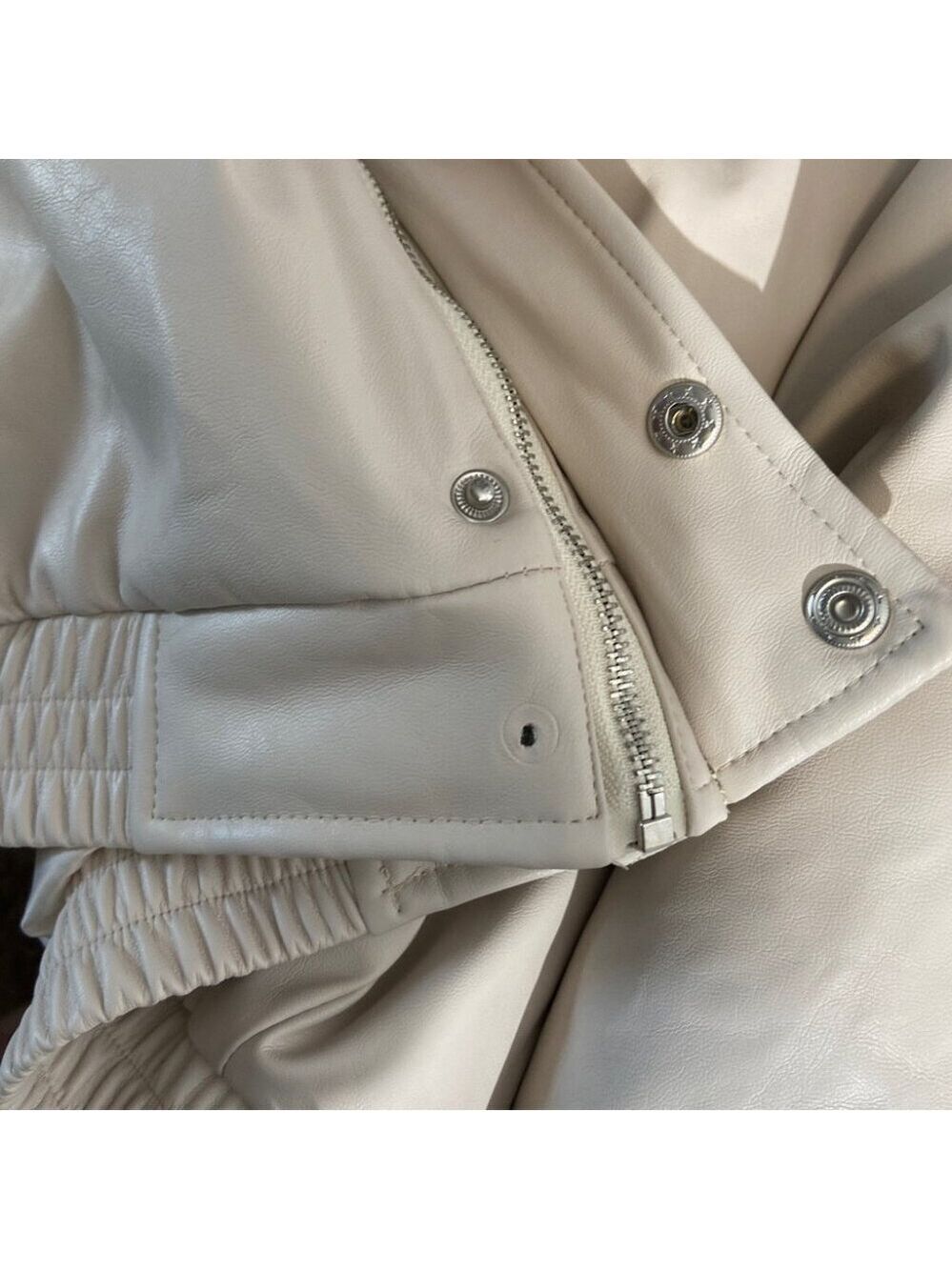 NWT Wild Pony cream vegan leather bomber jacket size L - Picture 6 of 6